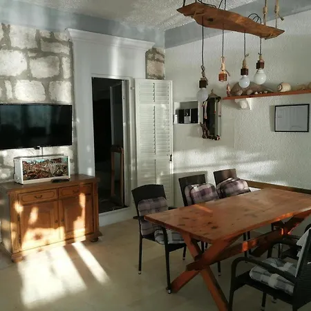 Apartman By The Sea Zuljana, Peljesac - 18012 Žuljana